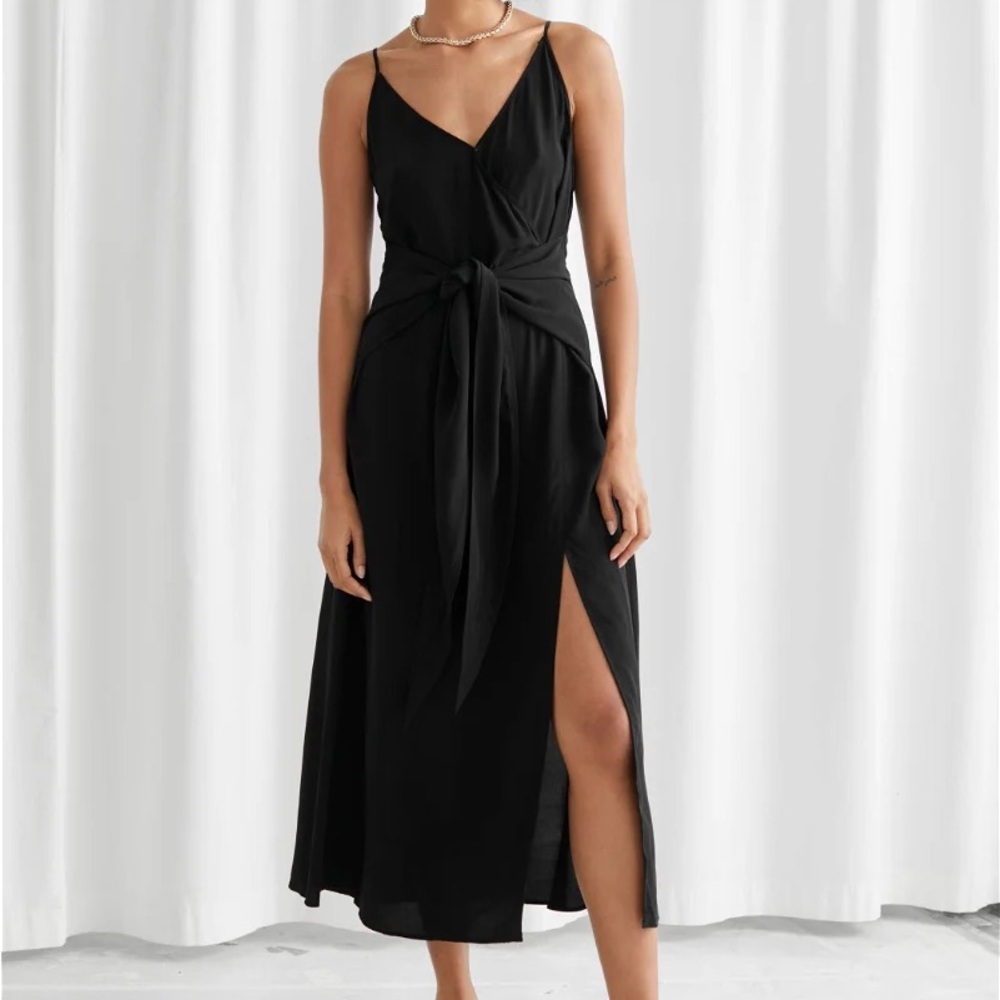 & Other Stories V-Neck Waist Tie Midi Dress